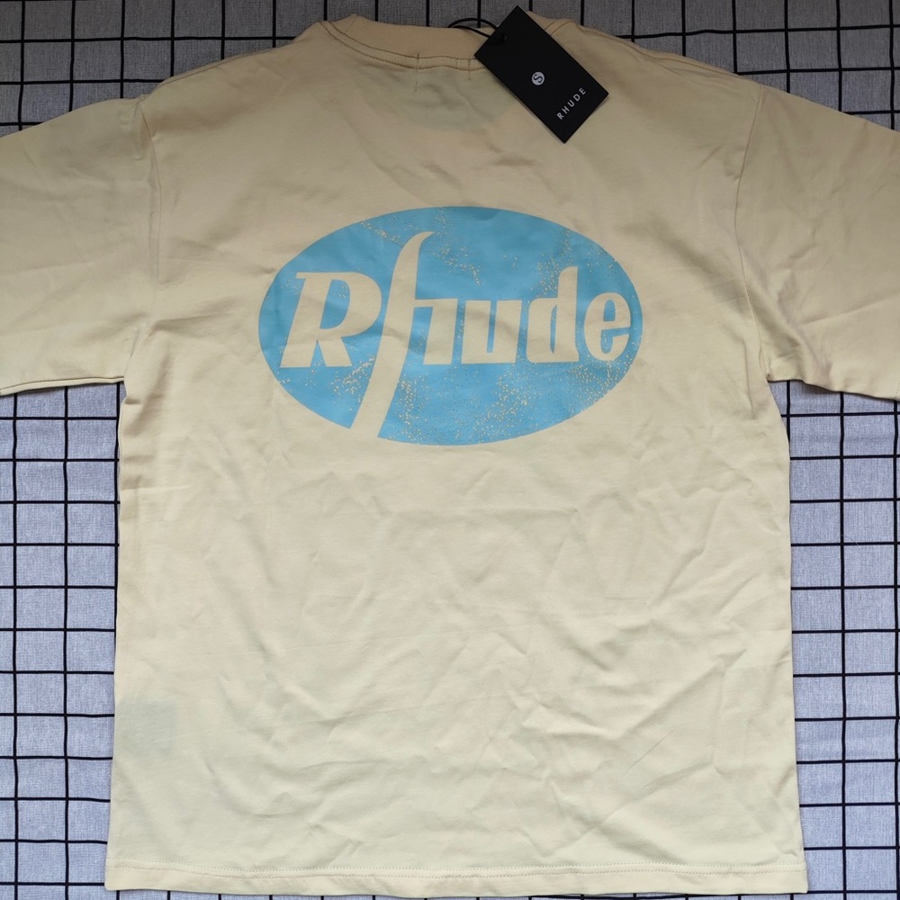 Rhude Pale Yellow Short-Sleeve Graphic Tee with Horse Print - Picture 2 of 6